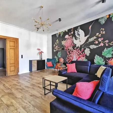 Kolejowa 4 Boutique דירה